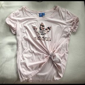 Light pink adidas T-shirt